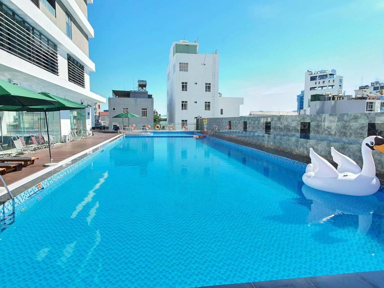 Flc Sea Tower Quy Nhon Ban Cong, Bon Tam, Ho Boi Co Phi, Sat Bien Куинён Экстерьер фото